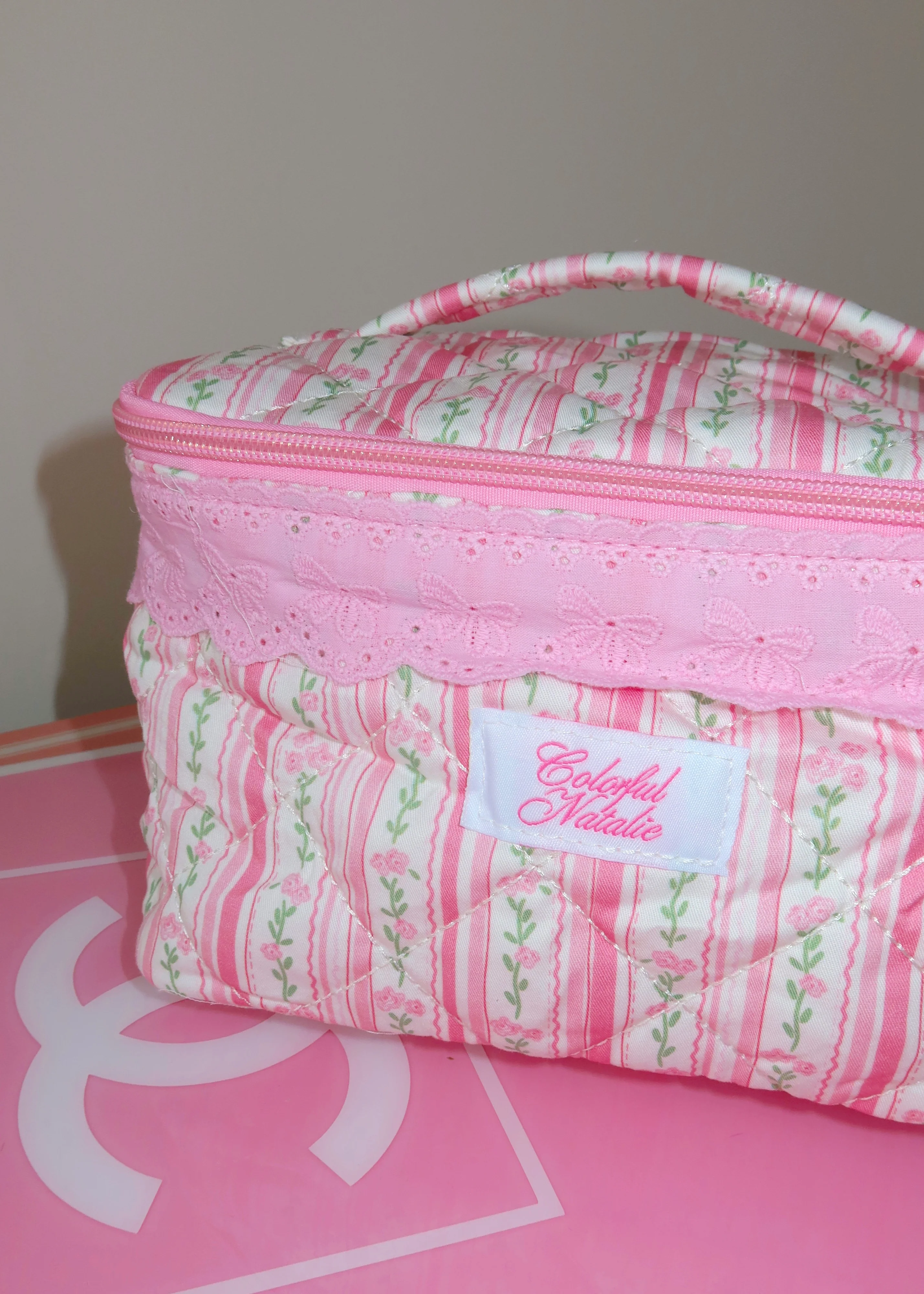 Flowers and Stripes Handle Makeup Bag - Image 4